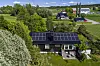 I 2024 har færre gjort som Arne Torstein Andersen, gründer av solselskapet Ottovo. Han har montert solceller på huset og garasjen i Kolbu i Innlandet.