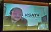 Hilsen fra Antarktis: Veldig langt fra gamlelandet kan Ulf Gunnar Samuelsen kose seg med god internettkapasitet og norske TV-kanaler formidlet via Thor 7. Foto: Odd Richard Valmot