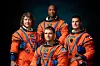 Mannskapet på Artemis II-oppdraget, som etter planen skal fly rundt månen neste år (fra venstre til høyre): Christina Hammock Koch (Nasa), Reid Wiseman (Nasa, sittende), Victor Glover (Nasa) og Jeremy Hansen (Canadian Space Agency).