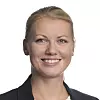 Gry Helene Pettersen fra energisektoren i Capgemini Invent ser positive trekk i Norge, og peker på Equinors satsing på offshore vindkraft og tradisjonelle aktørers satsing på sol og vind. Foto: Ingar Sorensen