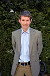 Stort potensialVil ha teknologi frem: Gunnar Hjelmtveit Lille er daglig leder i OG21, en gruppe som består av oljeselskaper, universiteter, forskningsinstitusjoner, leverandører og myndigheter. Han peker på at oljeindustrien som oftest lener seg på velprøvd teknologi, noe som hindrer ny, kostnadssparende teknologi i å komme frem.