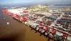 Yangshen dypvannskai ved Shanghai. Her fylles det ut i havet og bygges nye kaier og oppstillingsplass for containere.