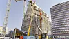 Skråveggen har vært utfordrene for ingeniørene og betongarbeiderne på A-blokka.