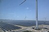 Adani Khavda Solar Plant skal bli verdens største kraftverk. Solceller, kombinert med vindmøller og batterier, dekker et enormt område som tidligere var saltørken.