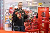 Vegard Amundsen hos TOOLS på Gjøvik hjelper deg gjerne med å finne rett muttertrekker. Foto: Delta V