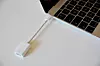 Det er bare å bli vant til forskjellige typer overganger fra den enslige USB-C-porten.