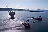 Like før klokken 8 torsdag morgen startet slepet av Aasta Hansteen fra Digernessundet, like utenfor Stord. Målet er Norskehavet.
