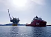 Like før klokken 8 torsdag morgen startet slepet av Aasta Hansteen fra Digernessundet, like utenfor Stord. Målet er Norskehavet.