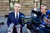 Finansminister Jens Stoltenberg møtte pressen utenfor Finansdepartementet tirsdag morgen.