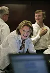 Elisabeth Tørstad var så vidt kommet på plass i sin nye stilling som divisjonsdirektør Nord og Sør- Amerika i Det Norske Veritas før hun fikk Deepwater Horizon-ulykken i fanget. Likevel ble det tidlig ble det klart at DNV skulle få en sentral posisjon i granskningsarbeidet etter utblåsningen. UREDD: Elisabeth Tørstad er ikke redd for å bli 'grillet' av amerikanske stjerneadvokater.