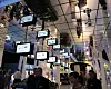 IFA: Samsung brukte like godt speil i taket.