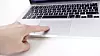 Force Touch-plata er en av nyvinningene. Den har en motor under som skaper følelsen av et klikk når du trykker ned.