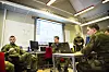 Slagplanen: Ove Normann Tislevoll (t.v.), Kristian Garberg Skjerve, Hedda Olsvik og Marius Thorsø diskuterer hvordan de skal stå imot angrepet som bygger seg opp mot systemene deres.