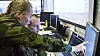 Forsvarer seg: Cyberstudentene Hedda Olsvik og Njål Falch overvåker e-posttrafikken med programmet Snorby.
