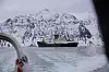 Passasjerer fra Nordstjernen settes i land med tenderbåter i Signehamna i Lilliehöökfjorden. Foto: Tore Stensvold