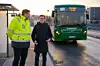 Harald Bøhn, avdelingssjef samferdselsprosjekt i Rogaland fylkeskommune (tv.) og fylkesordfører Ole Ueland (th.) er godt fornøyd med framdriften i Bussvei-prosjektet i Jåttåvågen. Foto: Øyvind Nesvåg/Rogaland fylkeskommune