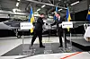 President Volodymyr Zelenskyj og statsminister Ulf Kristersson foran et Gripen E-fly.