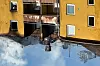 En elsykkel under lading pekes på som trolig brannårsak etter en eksplosjon i Norrköping i Sverige i september 2023. Foto: Fredrik Schlyter/TT