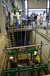 Inne på laboratoriet på skolen har studentene støpt et 20 tonn tungt betongelement. Foto: Universitetet i Stavanger
