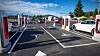 Tesla Supercharger ved Nebbenes.
