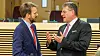 Næringsminister Jan Christian Vestre og EU-kommissær Maroš Šefčovič har fremforhandlet en avtale om mineraler og batterier. Men den blir ikke signert før visse floker med EU er løst. Her er de i Brussel denne uken på ministermøte i EUs batteriallianse.