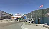 Fergekaia i Stranda trenger avløsning. Den er nedslitt og er ikke stor nok til å ta framtidas ferger. Mye rart skal skje hvis ikke Chistie & Opsahl får jobben med å skifte den ut. (Foto:Google)