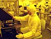 I engelske laboratorier utvikles nå nanopartikkelbaserte ansiktsmaskebelegg til bruk mot virusepidemier.